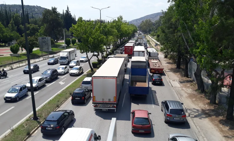 Κυκλοφοριακή συμφόρηση σε Αθηνών και Κηφισό- Καθυστερήσεις σε όλο το δίκτυο