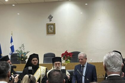 Ορκίστηκαν ο Λάμπρος Σκλαβούνος και το νέο Δημοτικό Συμβούλιο του Αιγάλεω