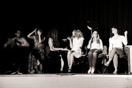 Η Θεατρική Ομάδα Αιγάλεω ανεβάζει την κωμωδία 