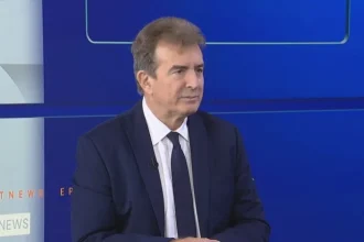 Ανασχηματισμός μέχρι αύριο, με επίκεντρο ασφάλεια και Χρυσοχοΐδη