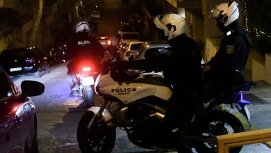 Περιπετειώδης καταδίωξη κλεφτών στο Περιστέρι - Τραυμάτισαν αστυνομικούς 6 Περιπετειώδης καταδίωξη κλεφτών στο Περιστέρι - Τραυμάτισαν αστυνομικούς