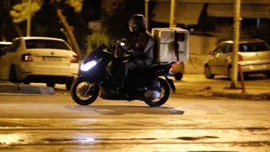 Τον τρόμο έζησαν ντελιβεράδες σε Αιγάλεω και Αγία Βαρβάρα