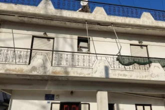 Συγκέντρωση στο πλευρό υπό έξωση οικογένειας στο Αιγάλεω την Τρίτη