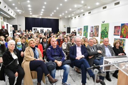 Η εντυπωσιακή Έκθεση Γυναικών Καλλιτεχνών του Δήμου Αιγάλεω