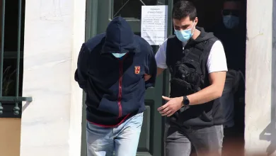 Υπόθεση 12χρονης στον Κολωνό: "Ήμουν ερωτευμένος μαζί της" – Προκλητικός στη δίκη ο Μίχος, τι είπε για την μητέρα της ανήλικης 1 Υπόθεση 12χρονης στον Κολωνό: "Ήμουν ερωτευμένος μαζί της" – Προκλητικός στη δίκη ο Μίχος, τι είπε για την μητέρα της ανήλικης