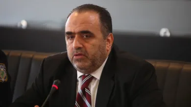 Περιφέρεια Αττικής: Ο Χαρδαλιάς διέγραψε τον Μανώλη Σφακιανάκη με αφορμή δηλώσεις του για τη δολοφονία της Κυριακής