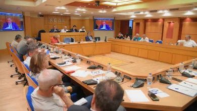 ΚΕΔΕ: Η Τοπική Αυτοδιοίκηση "κοκκινίζει" 7 ΚΕΔΕ: Η Τοπική Αυτοδιοίκηση "κοκκινίζει"