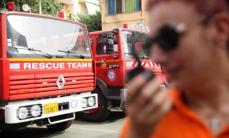 Αιγάλεω: Στο κέντρο επιχειρήσεων των εθελοντών πυροσβεστών - Οι αφανείς ήρωες σε δράση