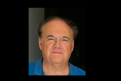 Ο Λάμπρος Σκλαβούνος αποχαιρετά έναν λαμπρό λειτουργό της εκπαίδευσης