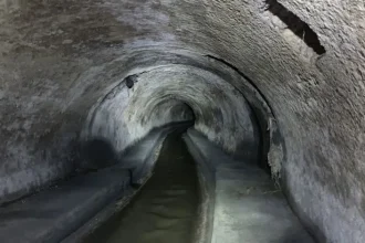 Κάτω από τη Λεωφόρο Αθηνών…