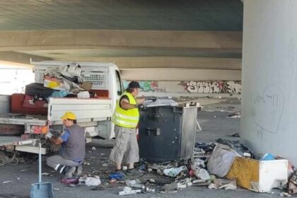 Επιχείρηση κατά παραβατικών και καθαρισμός σε γέφυρα του Κηφισού