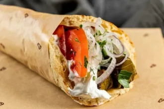Γιατί το σουβλάκι θα φτάσει τα 5€