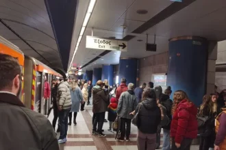 Μετρό: Απίστευτο, σοβαρό ατύχημα επιβάτη στην Αγία Μαρίνα - Έπεσε στις ράγες, ανάμεσα στα βαγόνια