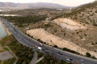 Πάμε σε… βαφτίσια. Ως πότε θα τη λέμε "Δυτική Περιφερειακή Λεωφόρο Αιγάλεω";