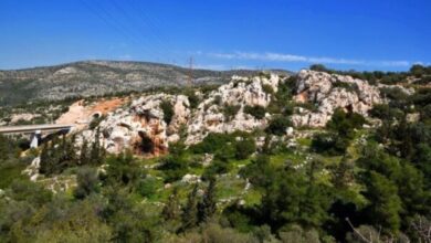 Οι άγνωστες αρχαιότητες του όρους Αιγάλεω και οι λαθρανασκαφείς 26 Οι άγνωστες αρχαιότητες του όρους Αιγάλεω και οι λαθρανασκαφείς