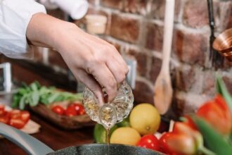 Ελαιόλαδο και τηγάνισμα: Η σύγκριση με τα σπορέλαια