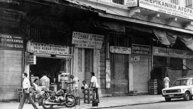 Σουβλάκι στην Αθήνα: Από τη Νίκαια του 1924 στο σήμερα - Το Αιγυπτιακόν, ο Μπαϊρακτάρης και ο Θανάσης 39 Σουβλάκι στην Αθήνα: Από τη Νίκαια του 1924 στο σήμερα - Το Αιγυπτιακόν, ο Μπαϊρακτάρης και ο Θανάσης