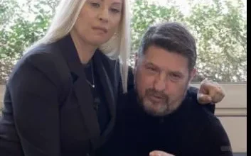 Νίκος Χαρδαλιάς: Εγώ με τη Γιώτα το κάνουμε τρεις φορές την ημέρα -και τέσσερις αν χρειαστεί! 1 Νίκος Χαρδαλιάς: Εγώ με τη Γιώτα το κάνουμε τρεις φορές την ημέρα -και τέσσερις αν χρειαστεί!