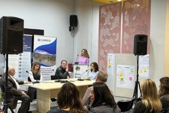 Με επιτυχία πραγματοποιήθηκε η εκδήλωση για την Παγκόσμια Ημέρα Ποίησης στον Δήμο Αιγάλεω