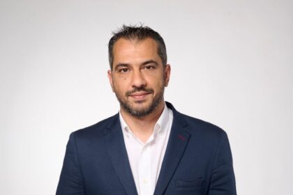 Αυτός είναι ο γιατρός από το 