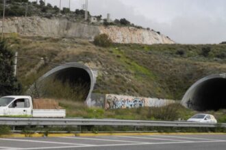 Κόμβος Σκαραμαγκά: Ο Νίκος Χαρδαλιάς αποκαλύπτει τι λείπει για το καίριο έργο υποδομής της Αττικής