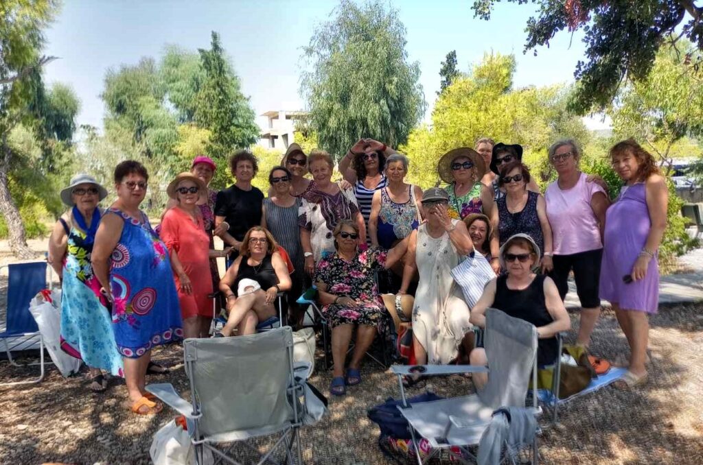 Δωρεάν θαλάσσια μπάνια για τα μέλη των ΚΑΠΗ του Αιγάλεω 2 Δωρεάν θαλάσσια μπάνια για τα μέλη των ΚΑΠΗ του Αιγάλεω