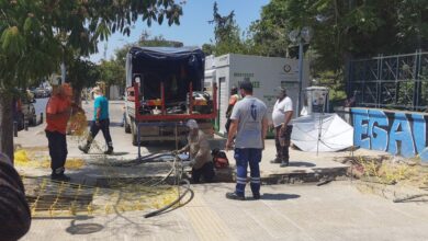 Ιερά Οδός, Μπαρουτάδικο: Σοβαρή βλάβη στο ηλεκτρικό δίκτυο - Υπεράνθρωπη προσπάθεια εργαζόμενων σε αφόρητες συνθήκες 3 Ιερά Οδός, Μπαρουτάδικο: Σοβαρή βλάβη στο ηλεκτρικό δίκτυο - Υπεράνθρωπη προσπάθεια εργαζόμενων σε αφόρητες συνθήκες