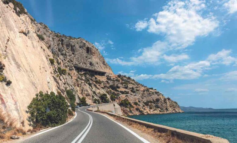 Η κρυμμένη Ριβιέρα της Αττικής - Η κρυμμένη Ριβιέρα της Αττικής -
