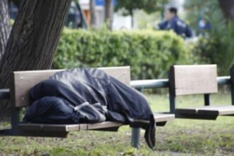 Στέγαση και εργασία για τους αστέγους του Αιγάλεω