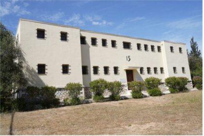 Το 6ο Λύκειο Αιγάλεω αντί γιορτής περπάτησε την ιστορία και ένιωσε την ανατριχίλα της