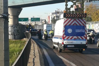 Αιγάλεω: Συμπλοκή μεταξύ οδηγών - Σοβαρός τραυματισμός με κατσαβίδι