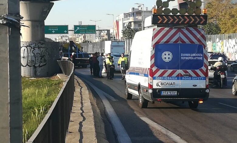 Αιγάλεω: Συμπλοκή μεταξύ οδηγών - Σοβαρός τραυματισμός με κατσαβίδι