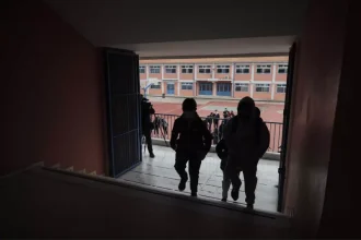 Κυρώσεις σε διευθυντή Δημοτικού στο Περιστέρι - Έκανε κλήρωση για αποκλεισμό μαθητών στο Ολοήμερο