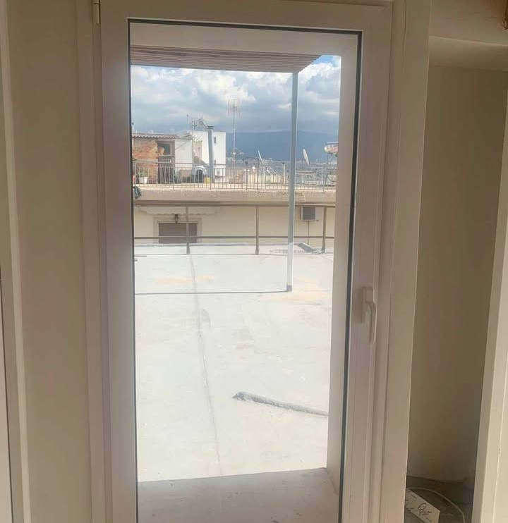 Πωλείται οροφομεζονέτα στο Αιγάλεω, εξαιρετική κατάσταση