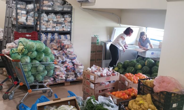 Διανομή τροφίμων από το Κοινωνικό Παντοπωλείο Αιγάλεω με διπλάσιες ποσότητες 1 Διανομή τροφίμων από το Κοινωνικό Παντοπωλείο Αιγάλεω με διπλάσιες ποσότητες