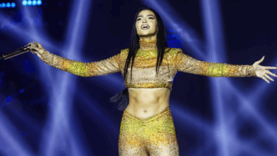 Το Αιγάλεω φωτίζει το χριστουγεννιάτικο δέντρο του με Αναστασία