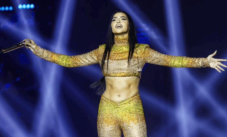 Το Αιγάλεω φωτίζει το χριστουγεννιάτικο δέντρο του με Αναστασία