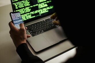 Απατεώνες στο διαδίκτυο: Οι μέθοδοι που χρησιμοποιούν – Οδηγίες προστασίας από τη Δίωξη Κυβερνοεγκλήματος