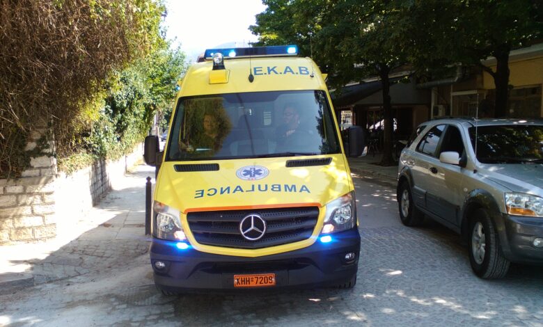 Οδηγός IΧ τσακώθηκε με διανομέα, τον παρέσυρε και τον γρονθοκόπησε 1 Οδηγός IΧ τσακώθηκε με διανομέα, τον παρέσυρε και τον γρονθοκόπησε