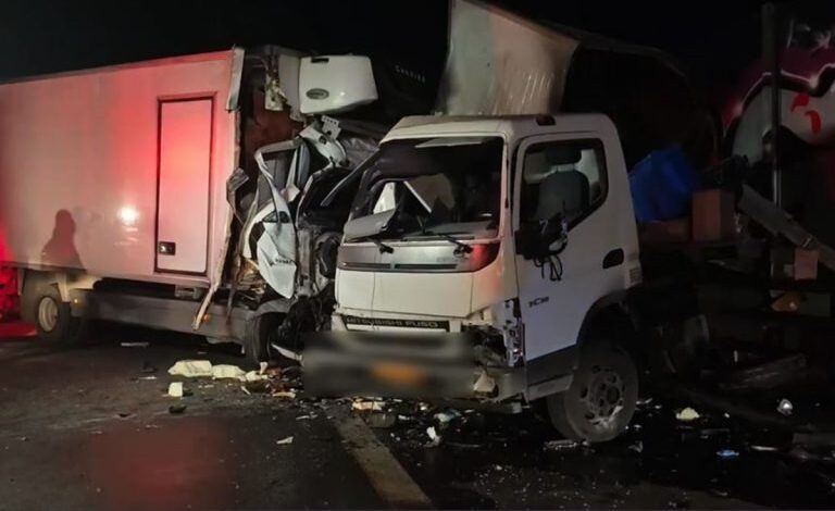 Αιγάλεω: Δύο τραυματίες στη Λ. Κηφισού από σύγκρουση φορτηγών