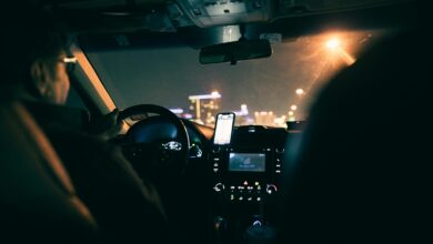 "Έτσι γλίτωσα" - Μιλάει ο οδηγός ταξί που τον μαχαίρωσαν ληστές στο Αιγάλεω