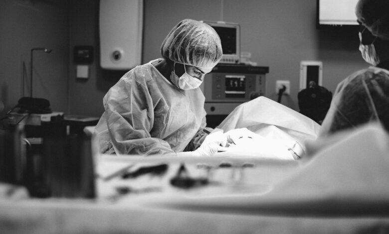 Γρίπη: Στην εντατική δύο παιδιά 4 και 6 ετών