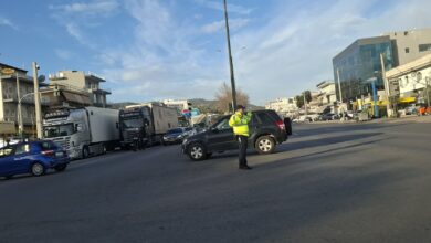 Χαμός στους δρόμους, μποτιλιαρισμένη και στα δύο ρεύματα η Λεωφόρος Αθηνών