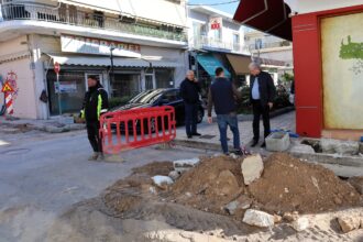 Ο Δήμος Αιγάλεω παίρνει θέση για τις καταστροφές από έργα σε δρόμους και πεζοδρόμια - Σφοδρά παράπονα των πολιτών