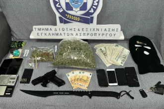 Αιγάλεω: Σύλληψη τριών νεαρών για ναρκωτικά - Επίθεση στους αστυνομικούς