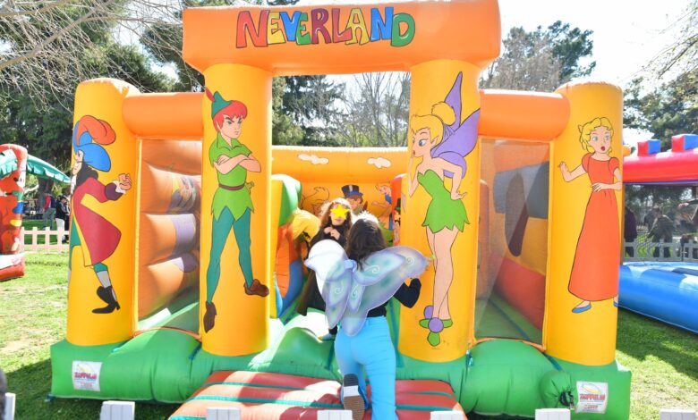 Μεγάλη αποκριάτικη γιορτή για παιδιά και οικογένειες 1 Μεγάλη αποκριάτικη γιορτή για παιδιά και οικογένειες