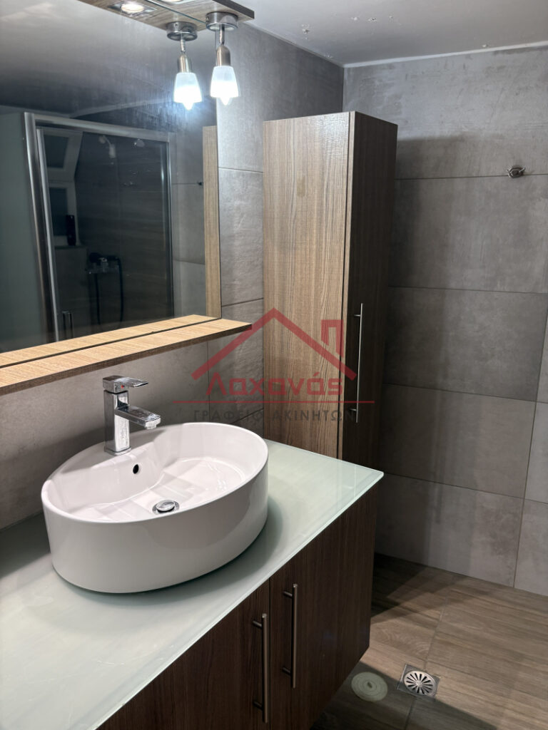 Ενοικιάζεται διαμέρισμα 65 τμ. στο Περιστέρι 5 Ενοικιάζεται διαμέρισμα 65 τμ. στο Περιστέρι