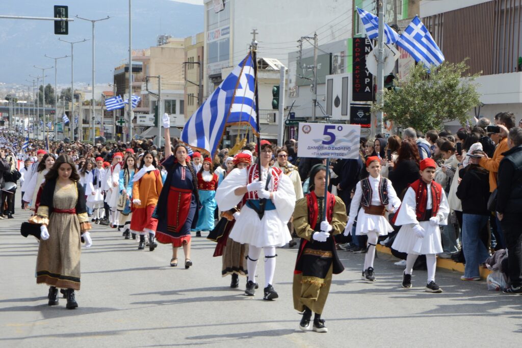 Ο λαμπρός εορτασμός της 25ης Μαρτίου στο Αιγάλεω 10 Ο λαμπρός εορτασμός της 25ης Μαρτίου στο Αιγάλεω