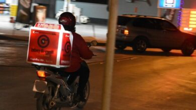 Ζευγάρι λήστεψε διανομέα