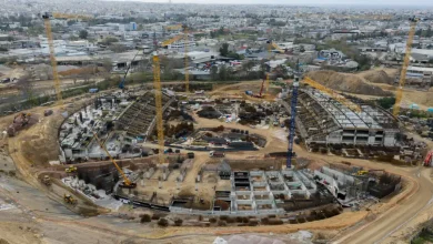 Σκληρή κόντρα Δούκα - Μπακογιάννη για τα έργα στον Βοτανικό